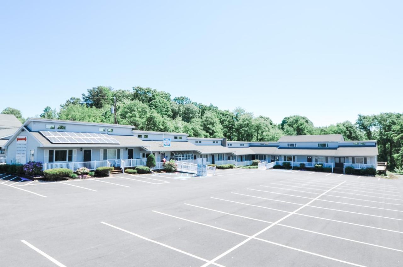 East Shore Lodging Hawley Ngoại thất bức ảnh